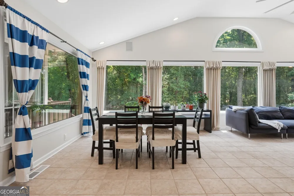 118 Kimmer RD Peachtree City, GA 30269