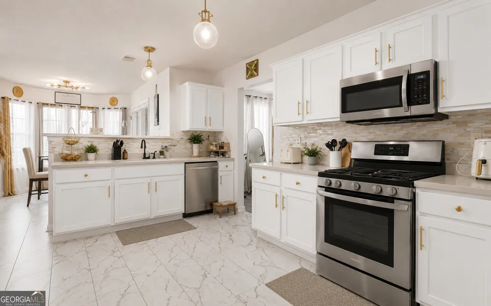 6585 Manor Creek DR Douglasville, GA 30135