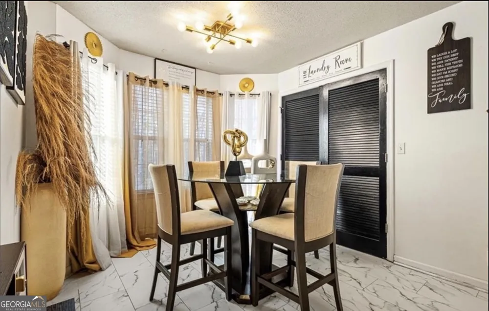 6585 Manor Creek DR Douglasville, GA 30135