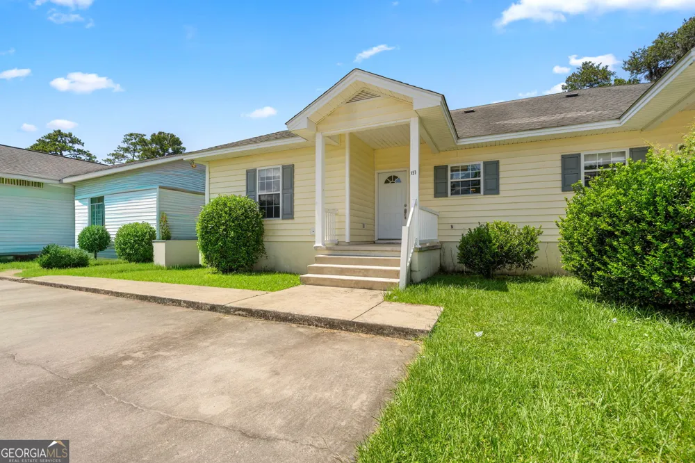 157/159 Drew CIR Brunswick, GA 31525