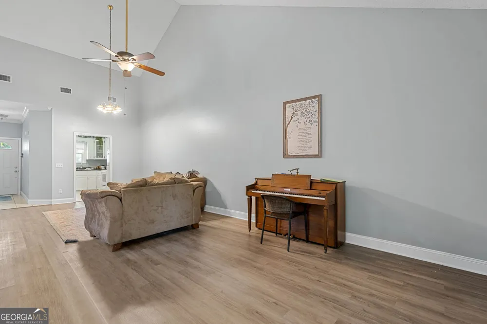 157/159 Drew CIR Brunswick, GA 31525