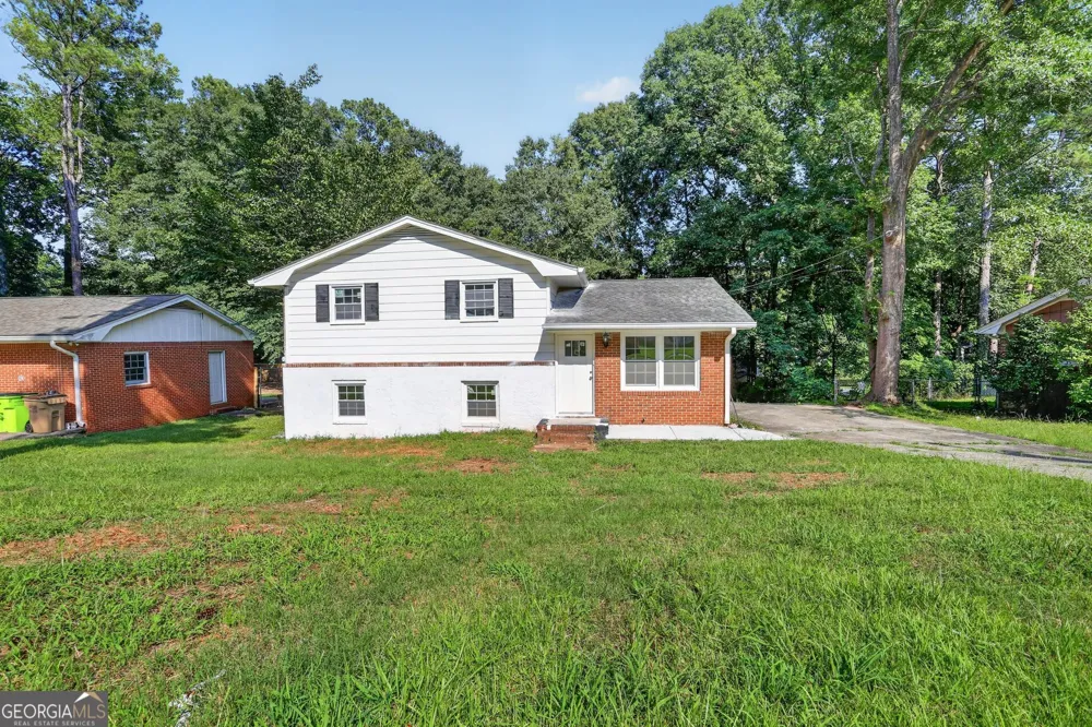 6464 Rabun RD Morrow, GA 30260