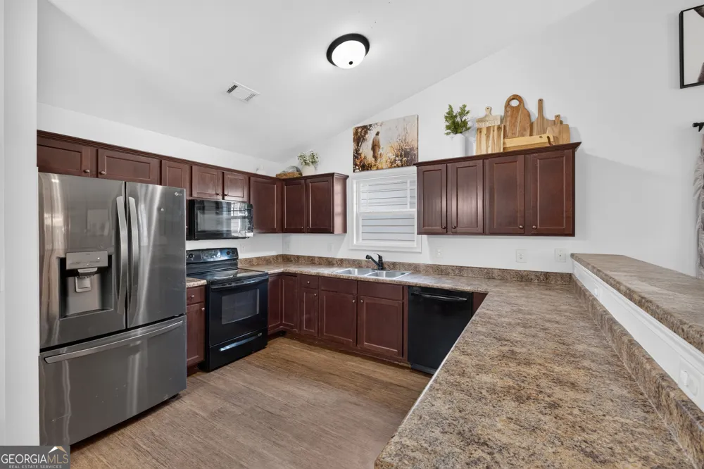 142 Sugar Creek DR Cornelia, GA 30531