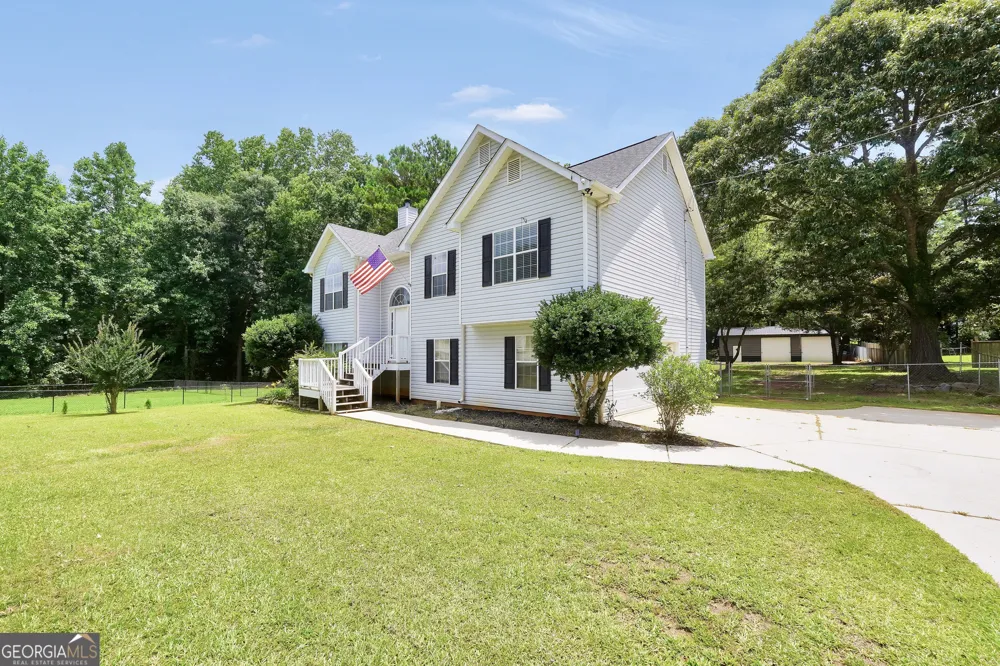 105 Dawn CT Jackson, GA 30233