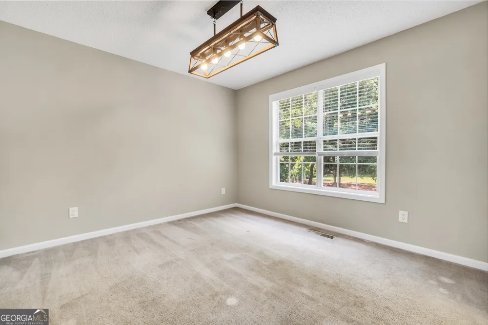 105 Dawn CT Jackson, GA 30233