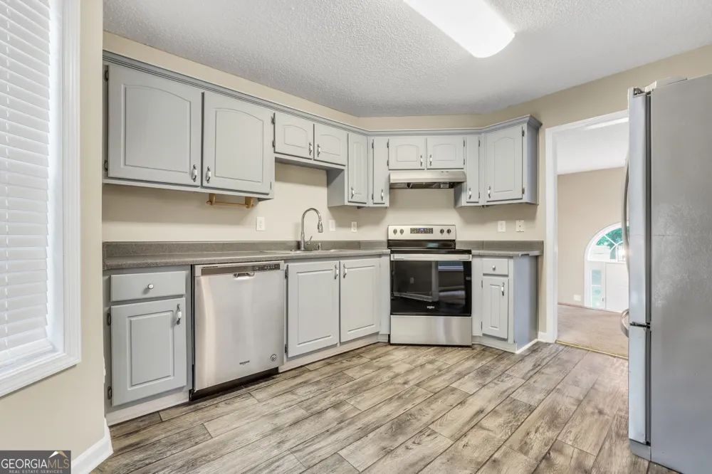 105 Dawn CT Jackson, GA 30233