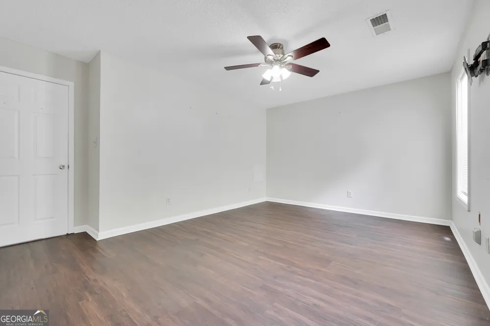 105 Dawn CT Jackson, GA 30233