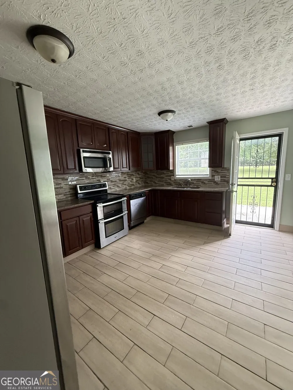 755 Tara BND Hampton, GA 30228