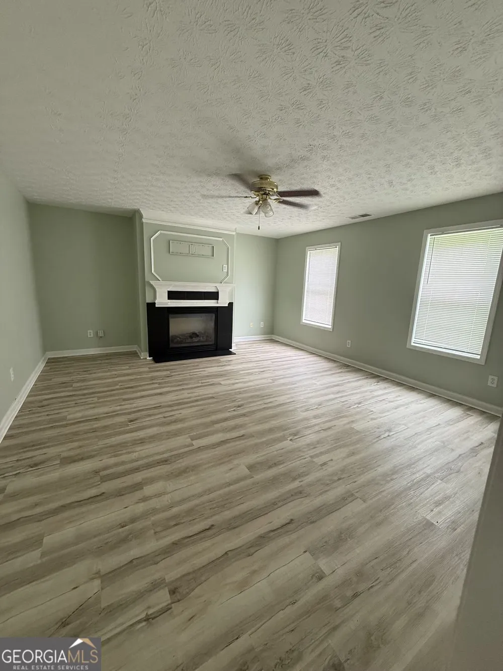 755 Tara BND Hampton, GA 30228