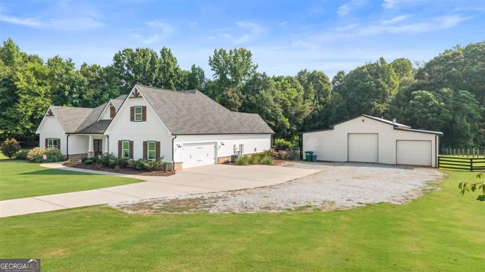 2890 Fears RD Madison, GA 30650