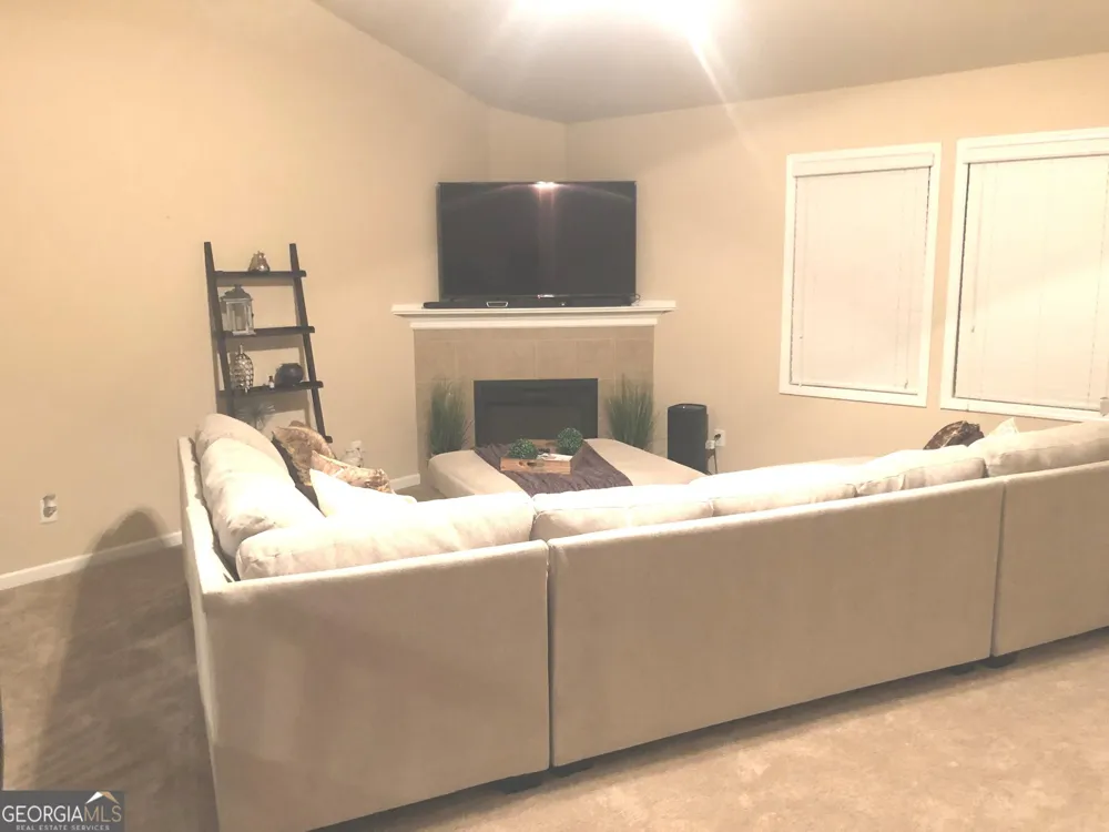 105 Chickasaw CT Byron, GA 31008