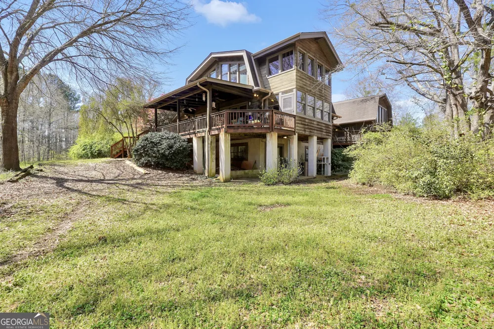 330 Country Kitchen RD Barnesville, GA 30204