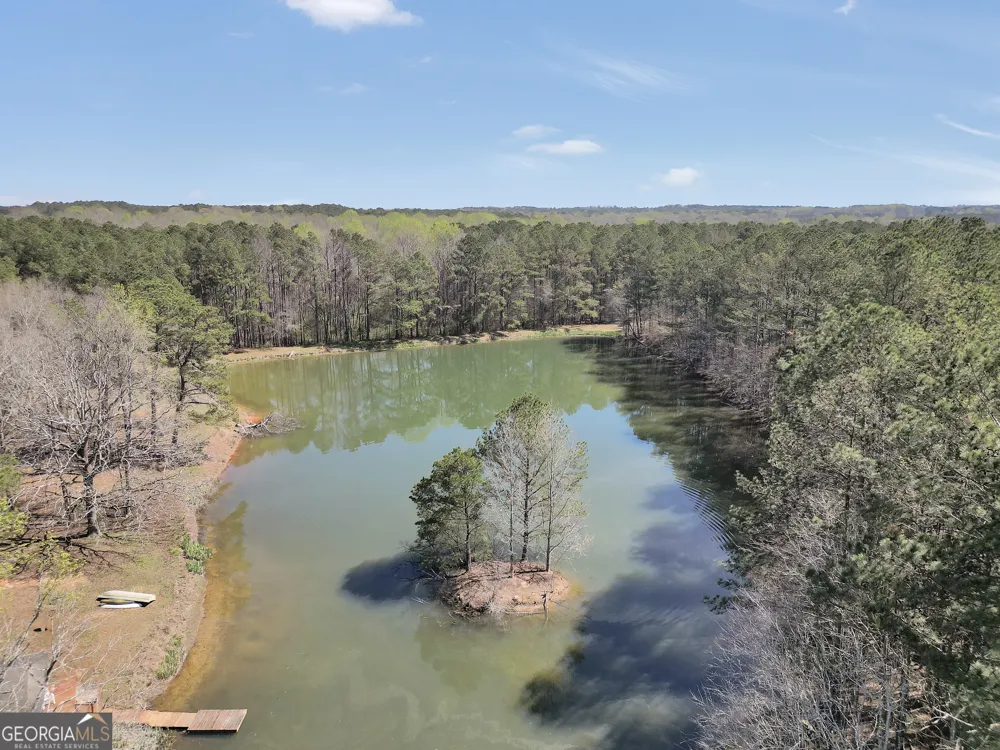 330 Country Kitchen RD Barnesville, GA 30204