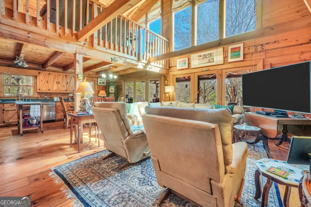 330 Country Kitchen RD Barnesville, GA 30204