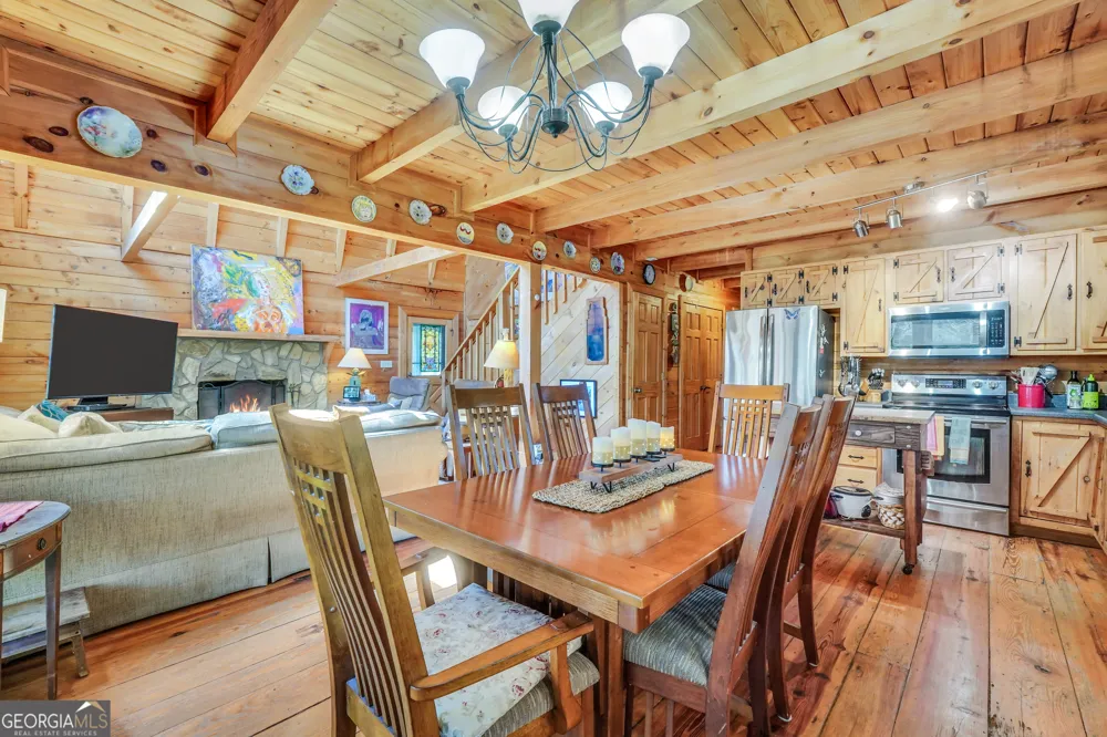 330 Country Kitchen RD Barnesville, GA 30204