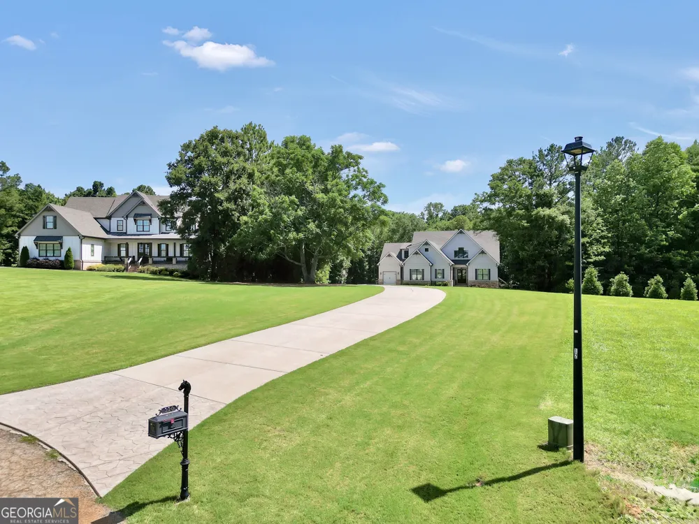 110 Whirlaway CT Forsyth, GA 31029