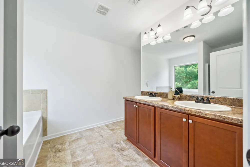 5415 Sycamore CT Oakwood, GA 30566