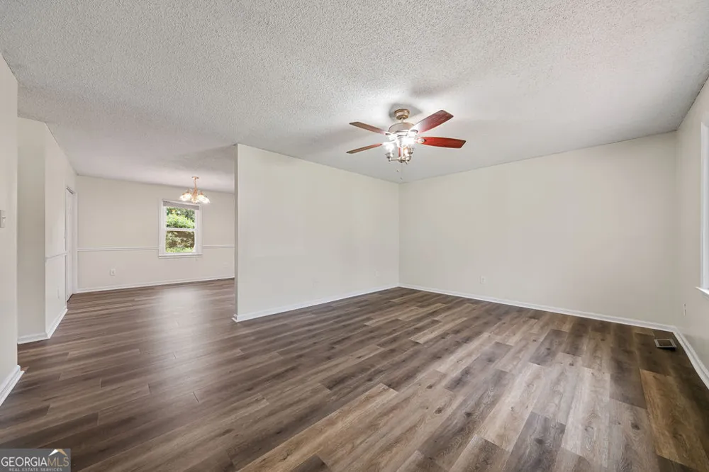 135 Manning Mill RD NW Adairsville, GA 30103