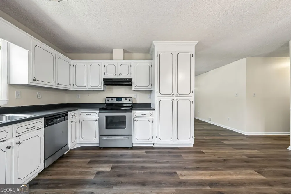 135 Manning Mill RD NW Adairsville, GA 30103