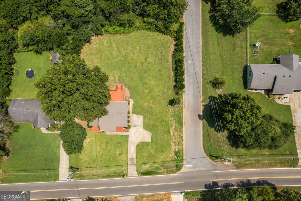 135 Manning Mill RD NW Adairsville, GA 30103