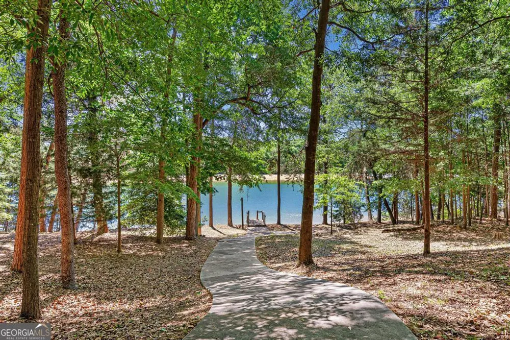 166 Knox CIR Lavonia, GA 30553