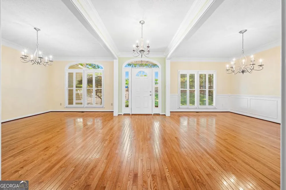 166 Knox CIR Lavonia, GA 30553