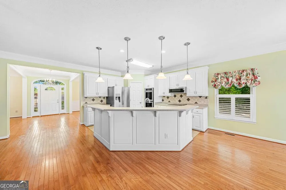 166 Knox CIR Lavonia, GA 30553