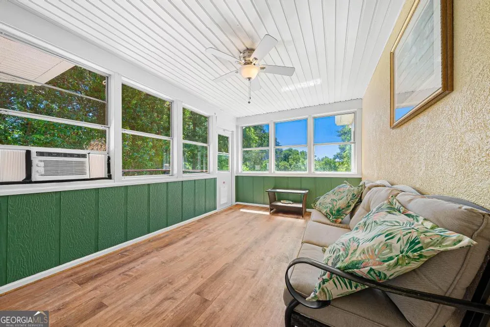 166 Knox CIR Lavonia, GA 30553