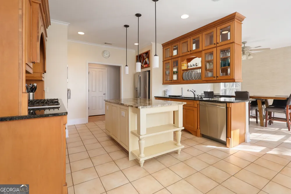 333 Royal Crest CIR Kathleen, GA 31047