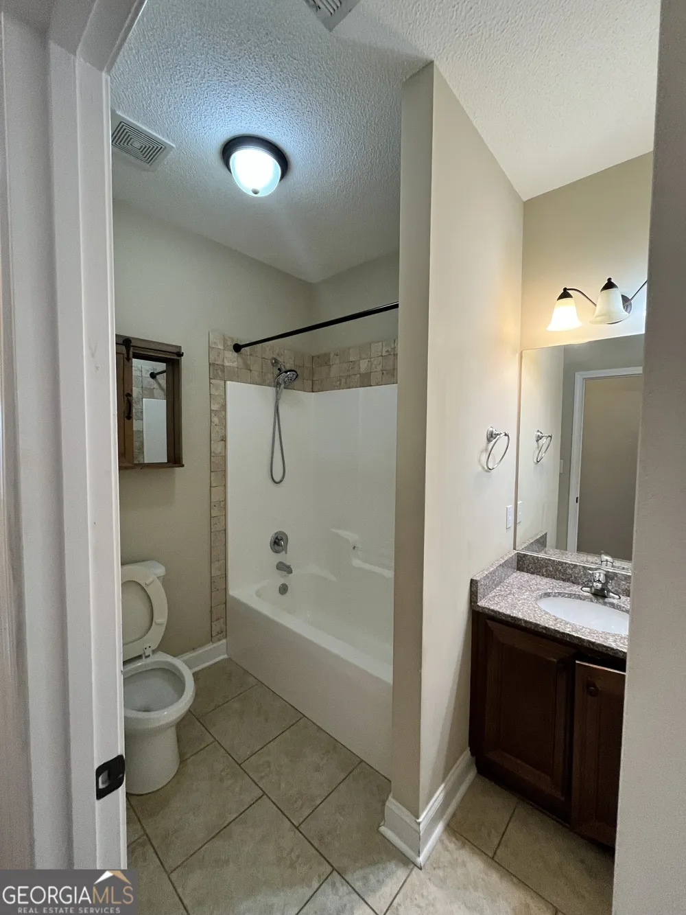 416 Hunts Landing DR Kathleen, GA 31047