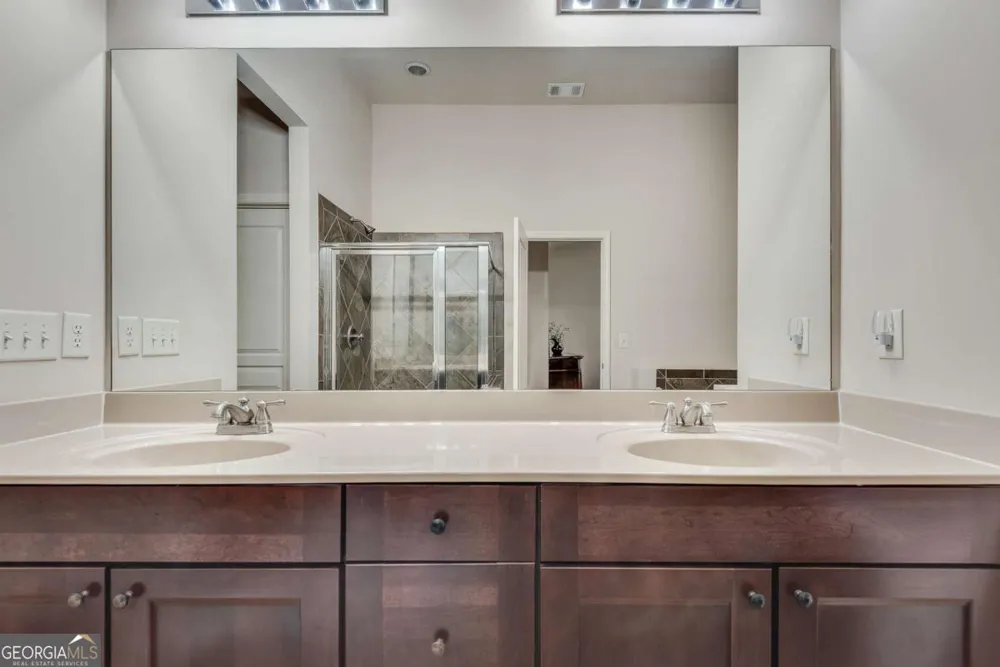 9005 Woodland TRL Alpharetta, GA 30009