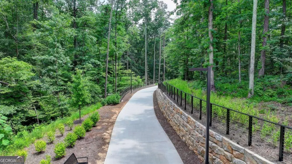 9005 Woodland TRL Alpharetta, GA 30009