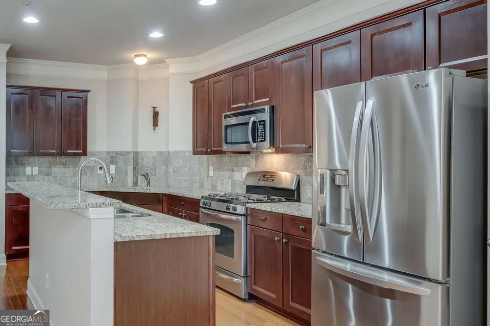 9005 Woodland TRL Alpharetta, GA 30009