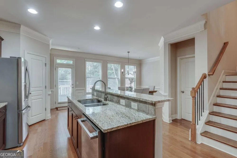 9005 Woodland TRL Alpharetta, GA 30009