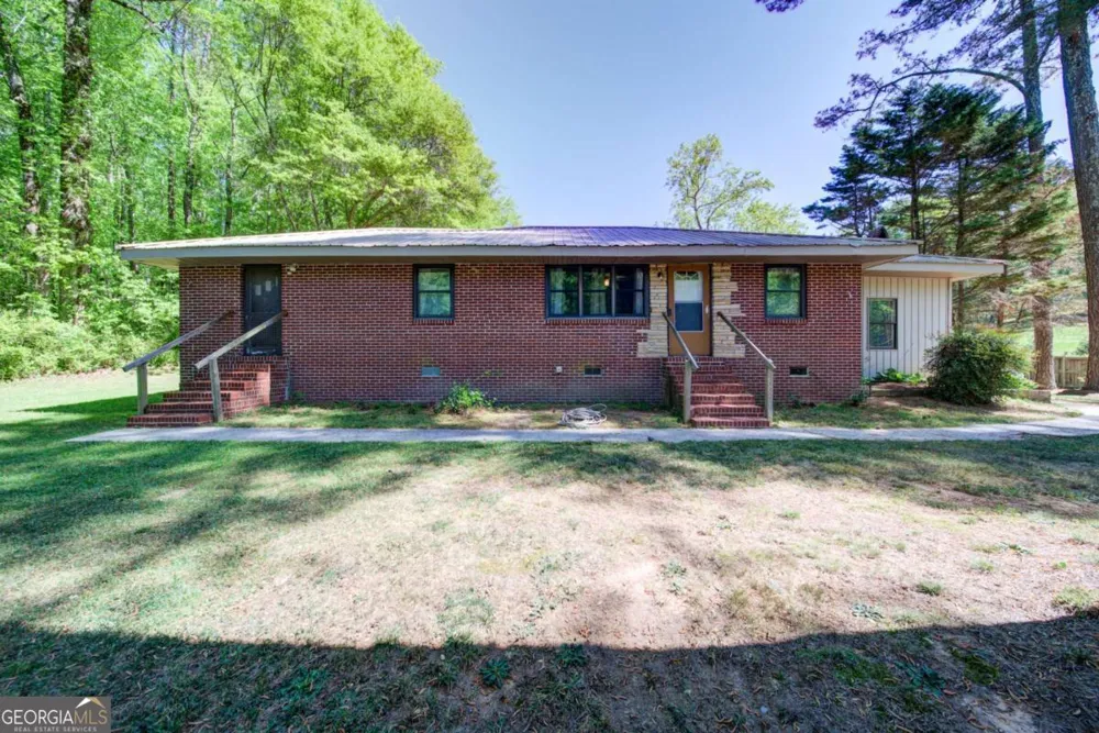 153 Dawson Forest RD Dawsonville, GA 30534