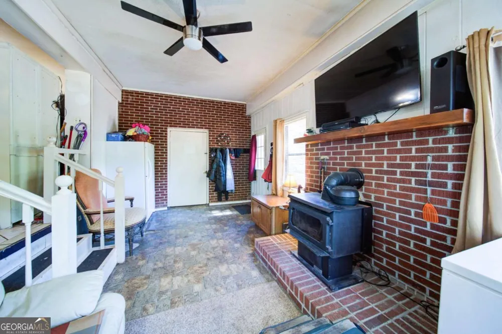 153 Dawson Forest RD Dawsonville, GA 30534
