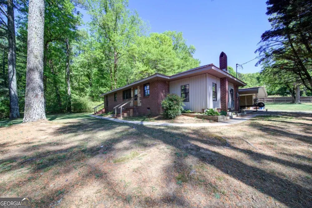 153 Dawson Forest RD Dawsonville, GA 30534