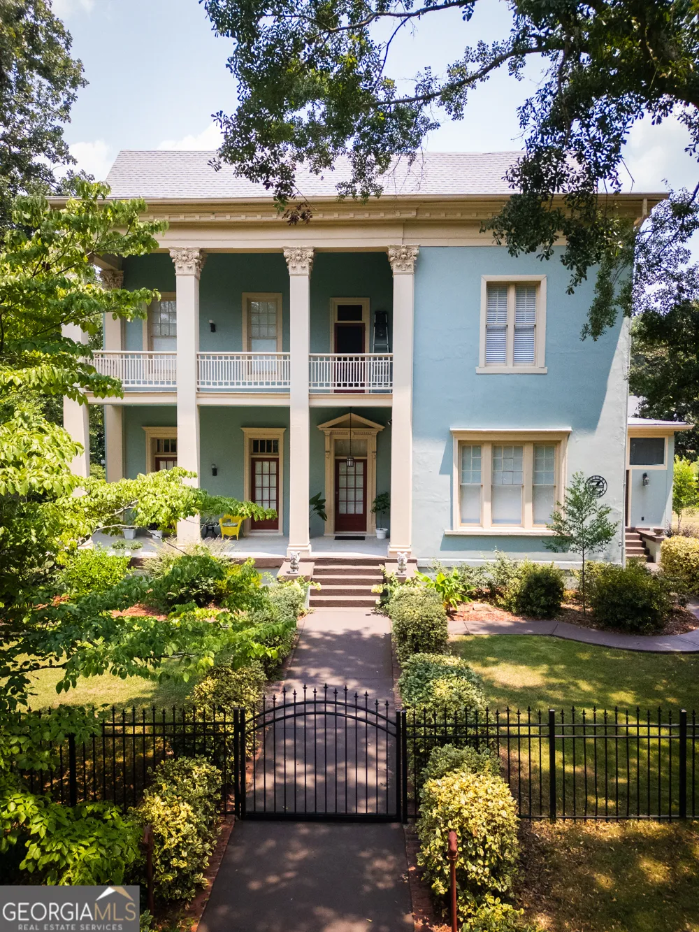 26 Magnolia ST Grantville, GA 30220
