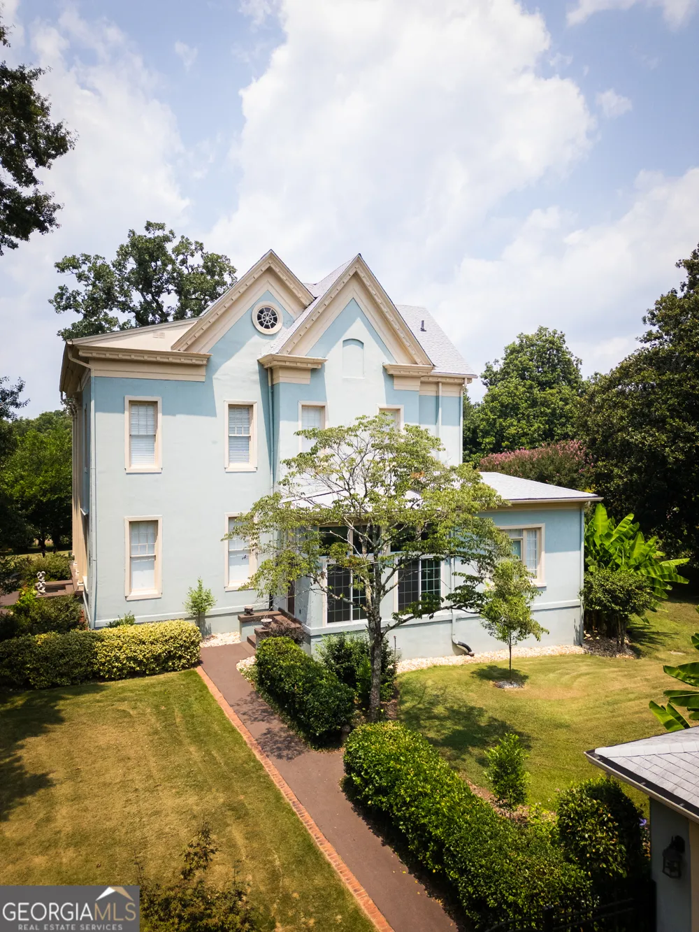 26 Magnolia ST Grantville, GA 30220