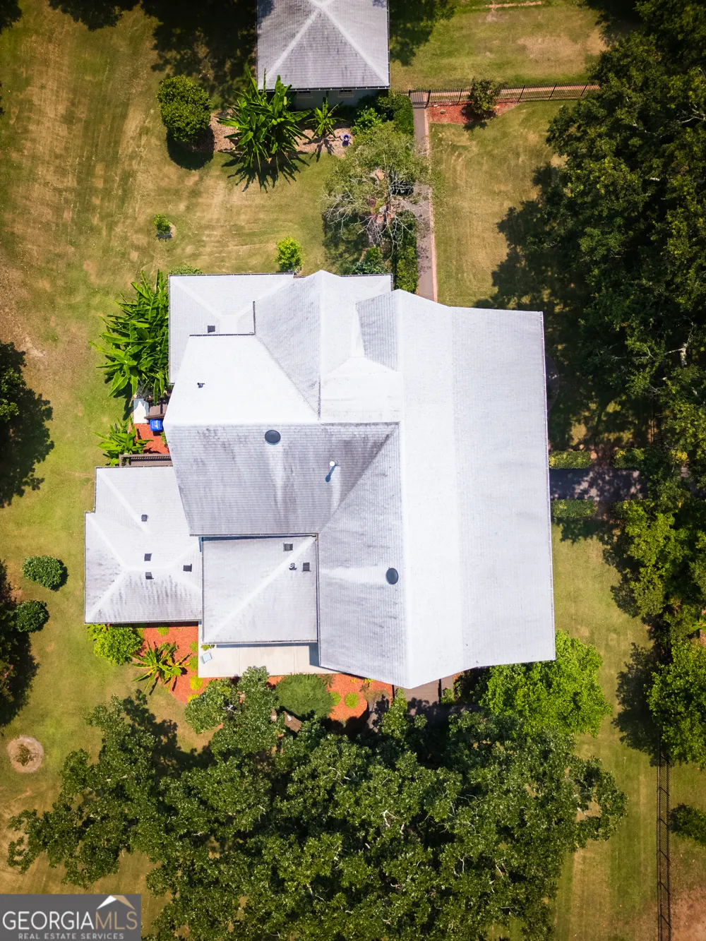 26 Magnolia ST Grantville, GA 30220