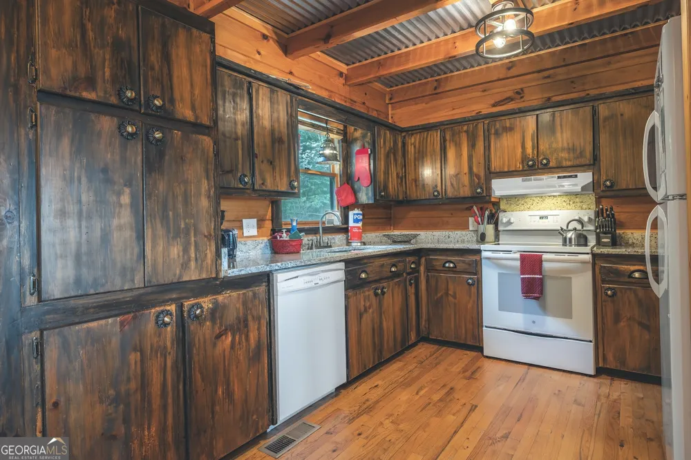88 Down Yonder RD Morganton, GA 30560