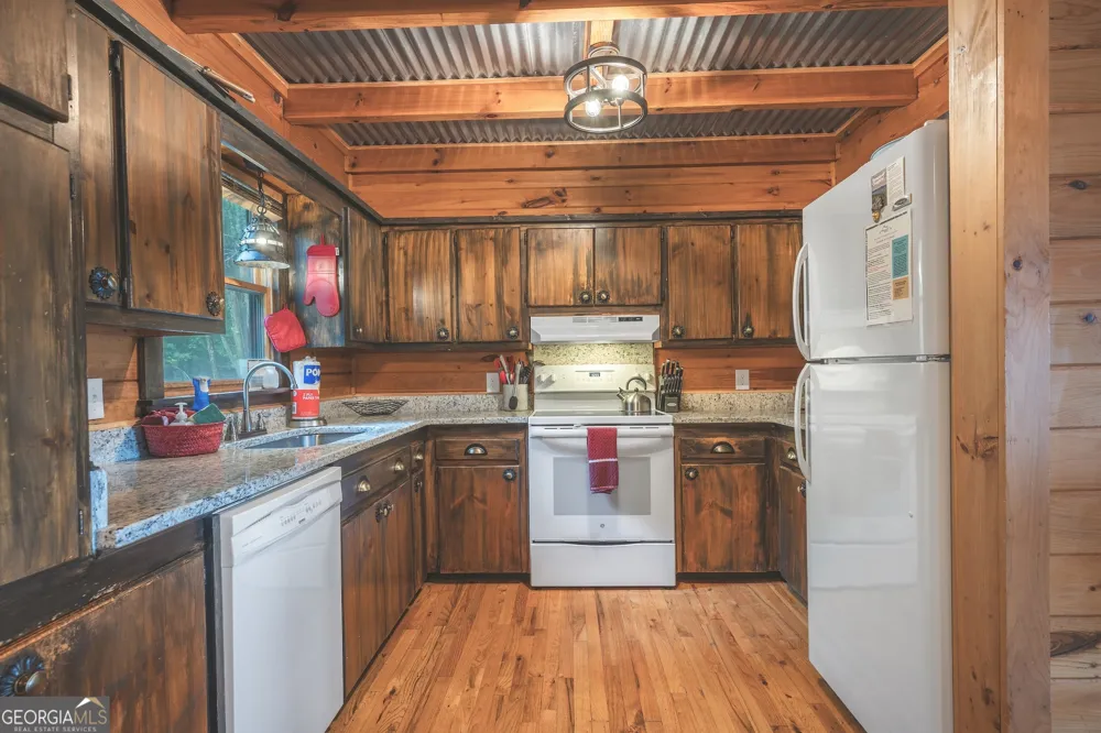 88 Down Yonder RD Morganton, GA 30560
