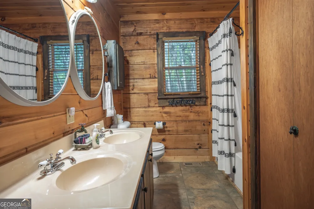 88 Down Yonder RD Morganton, GA 30560