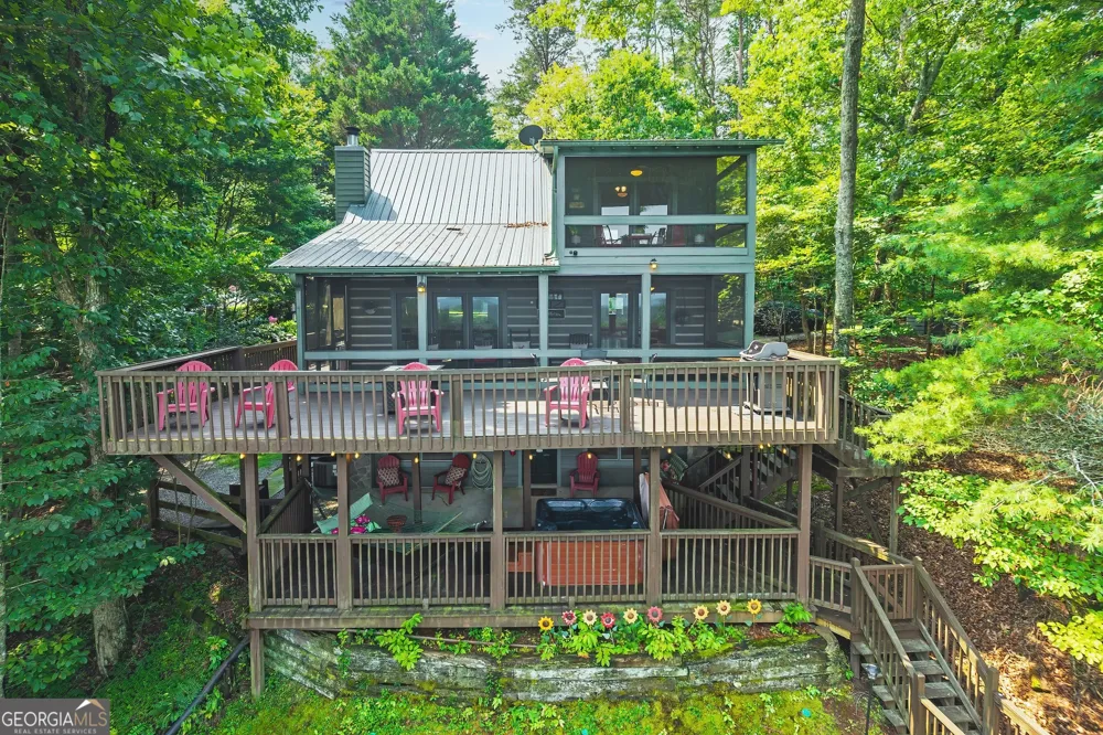 88 Down Yonder RD Morganton, GA 30560