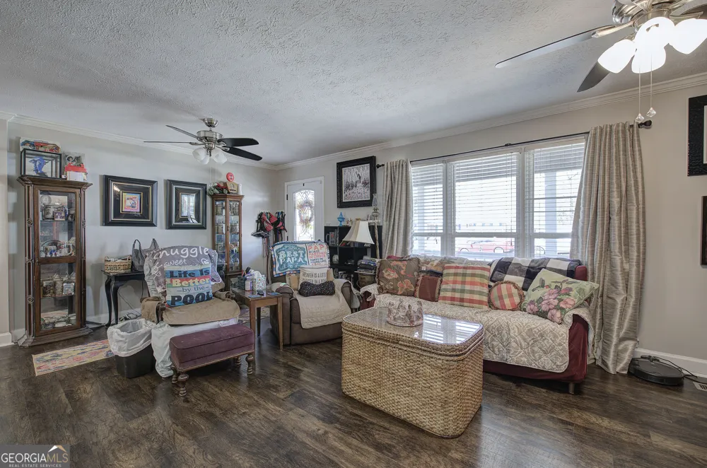 7 Timberwood DR SE Silver Creek, GA 30173