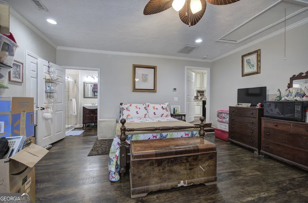 7 Timberwood DR SE Silver Creek, GA 30173