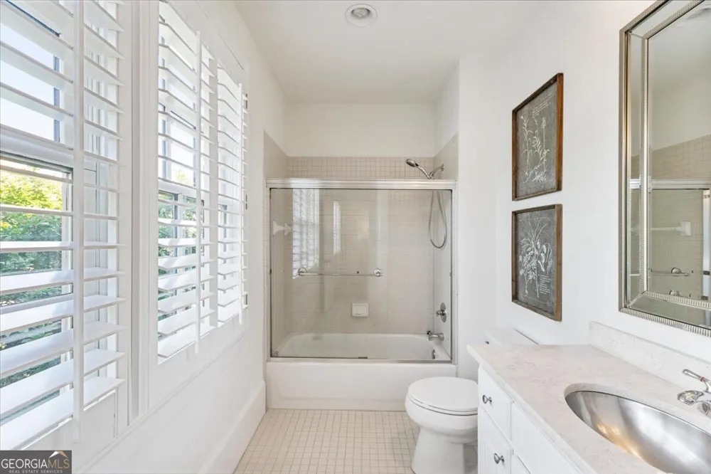 225 Founders Mill CT Roswell, GA 30075