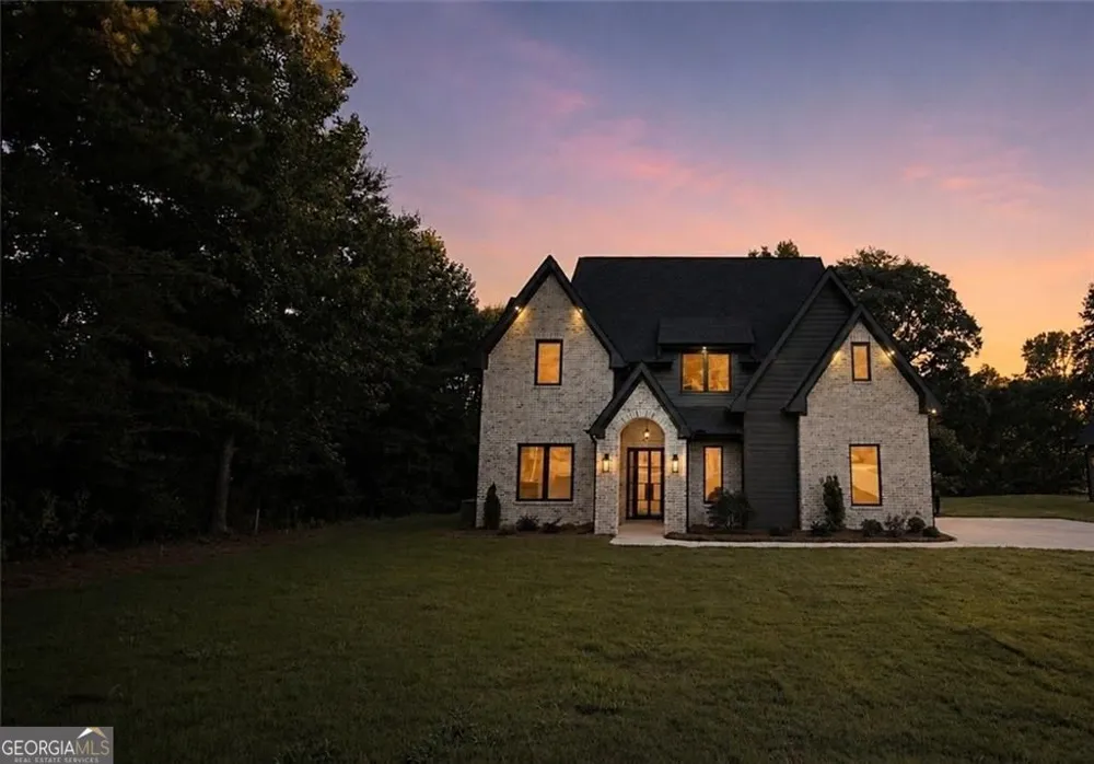 6220 Blackjack RD Flowery Branch, GA 30542