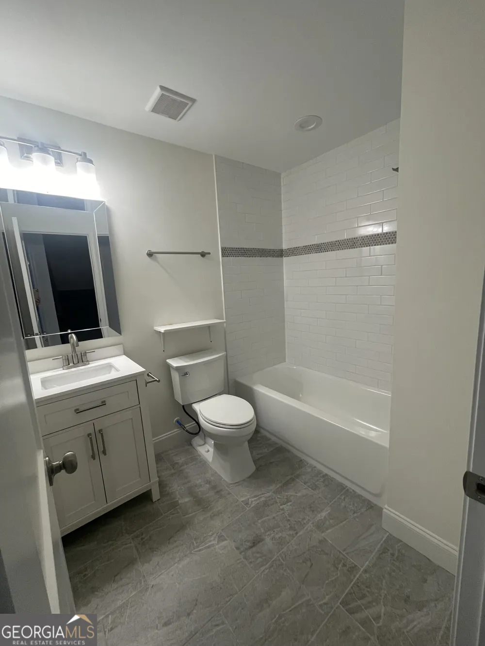 4034 Oak glenn DR Duluth, GA 30096