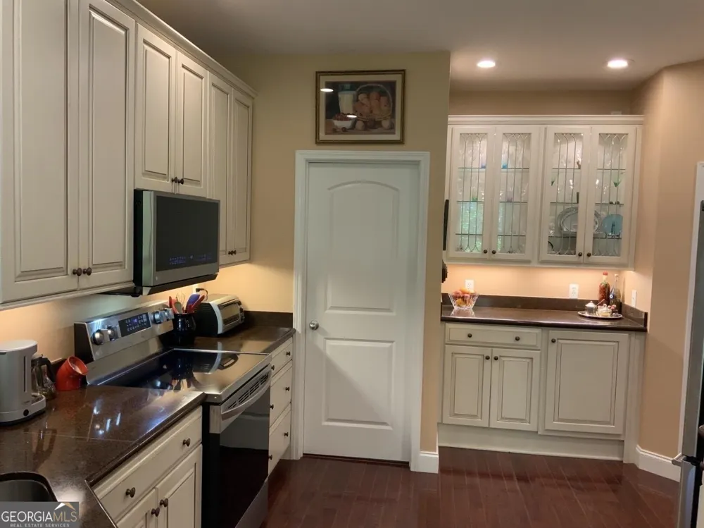 7026 Peebles RD Young Harris, GA 30582